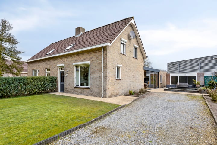 Molenheiderweg 18 in Uden foto