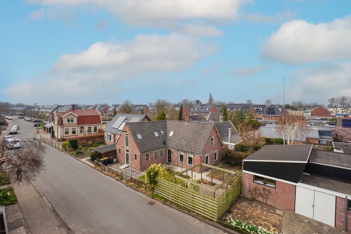 Molenkade 4 in Noord-Scharwoude foto