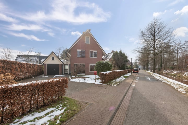 Molenkanaal 9 in Leek foto