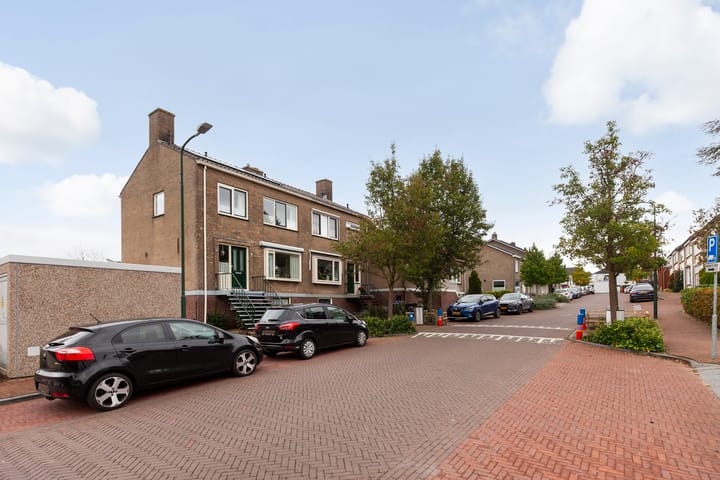 Molenstraat 12 in Hardinxveld-Giessendam foto