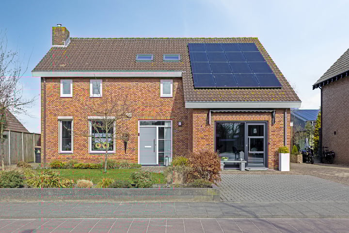 Molenstraat 121 in Kruisland foto