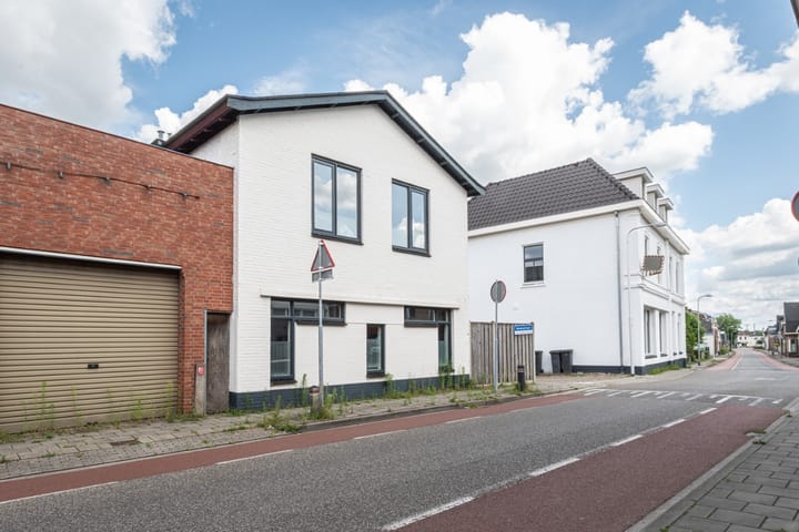 Molenstraat 2 in Goor foto