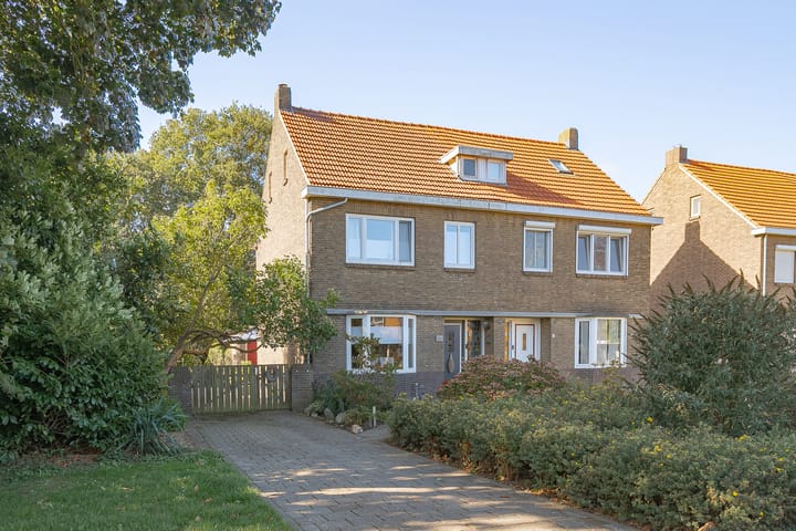 Molenstraat 38 in Roosteren foto