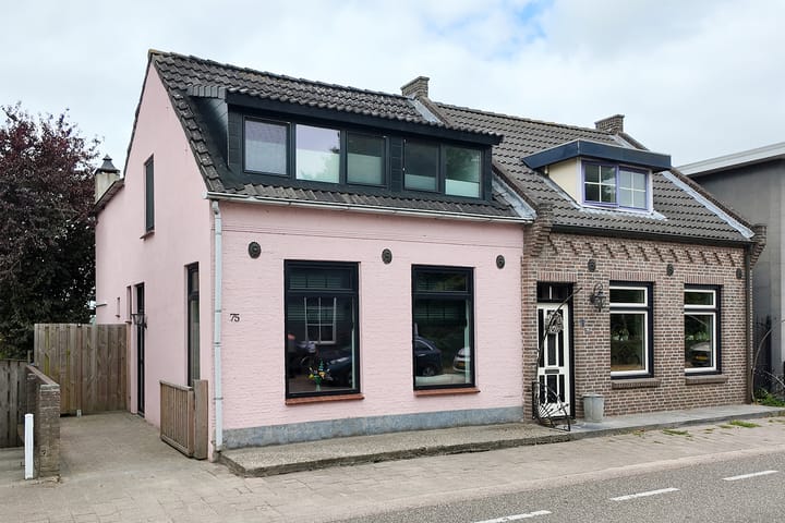 Molenstraat 75 in Fijnaart foto