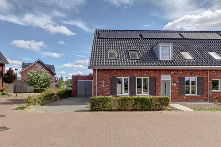Molenvelden 19 in Hapert foto