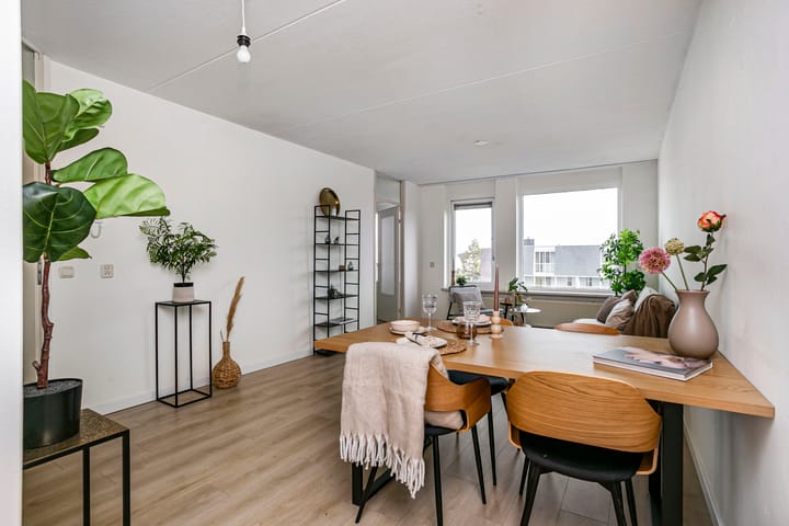 Molenvlietbrink 243 in Woerden foto