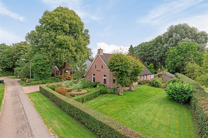 Molenweg 13 in Eelde foto