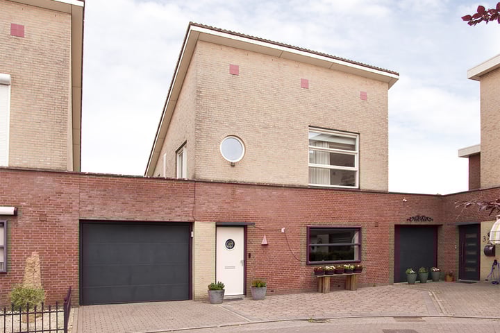 Molenwiek 34 in Etten-Leur