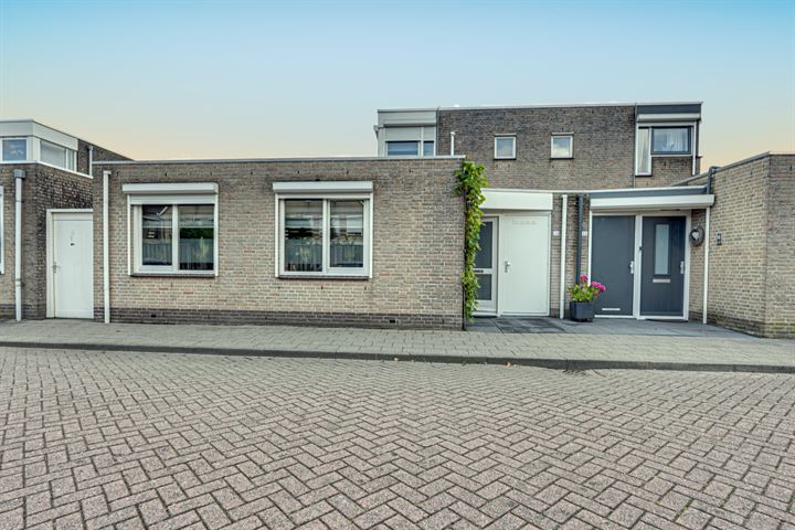 Molmerlaan 34 in Oudenbosch foto