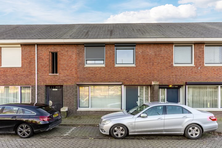 Molstraat 18 in Helmond foto