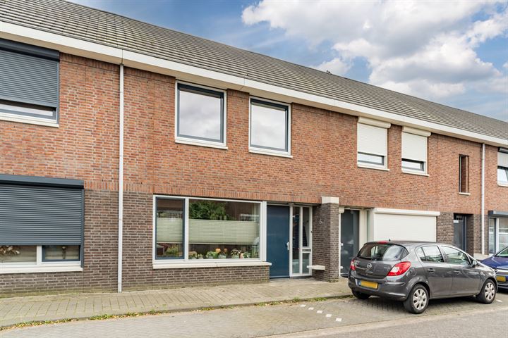 Molstraat 6 in Helmond foto