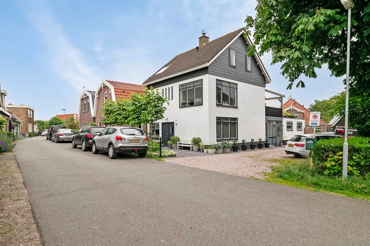 Monnickendammerrijweg 10 in Ilpendam foto