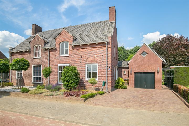 Monseigneur Geurtsstraat 15 in Maashees foto