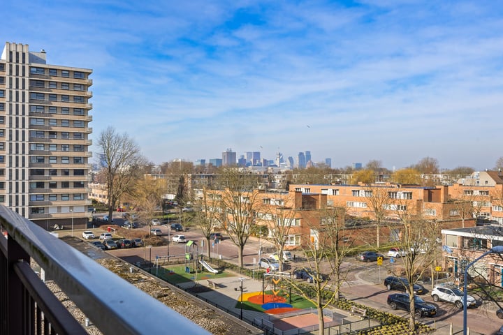 Monseigneur van Steelaan 243 in Voorburg foto