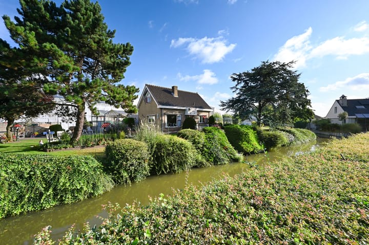 Monsterseweg 41A in Poeldijk foto