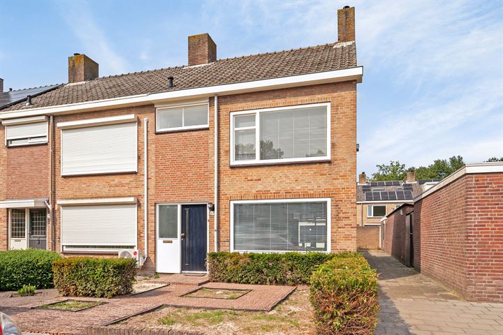 Montfortanenlaan 67 in Tilburg foto