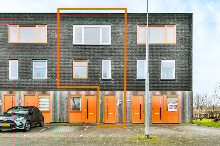 Montreallaan 36A in Nieuw-Vennep foto