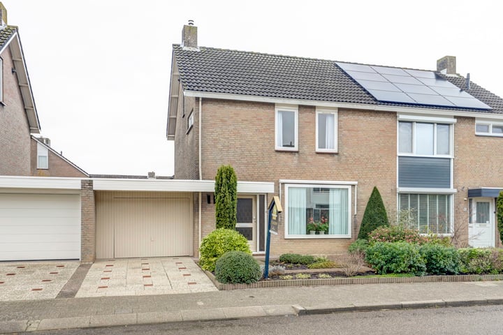 Mossellaan 9 in Tholen foto