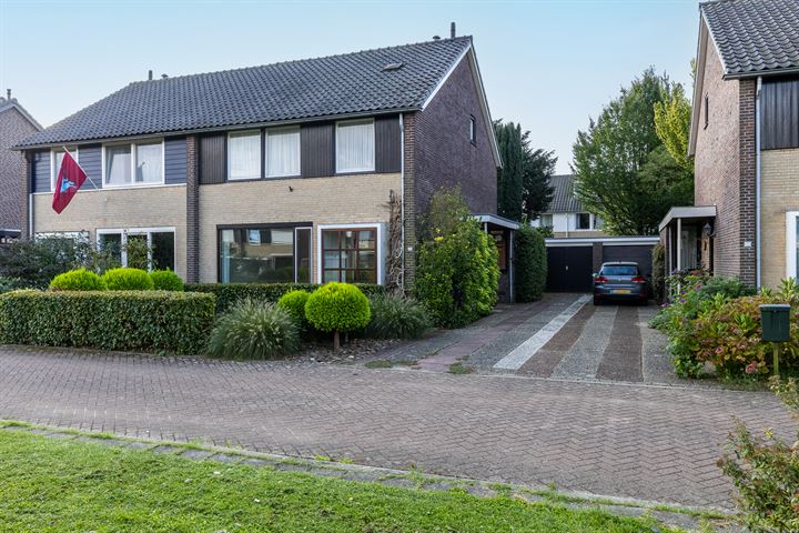 Mozartstraat 104 in Elst foto