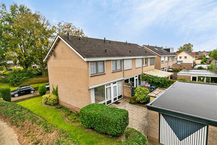 Mozartstraat 39 in Millingen aan de Rijn foto