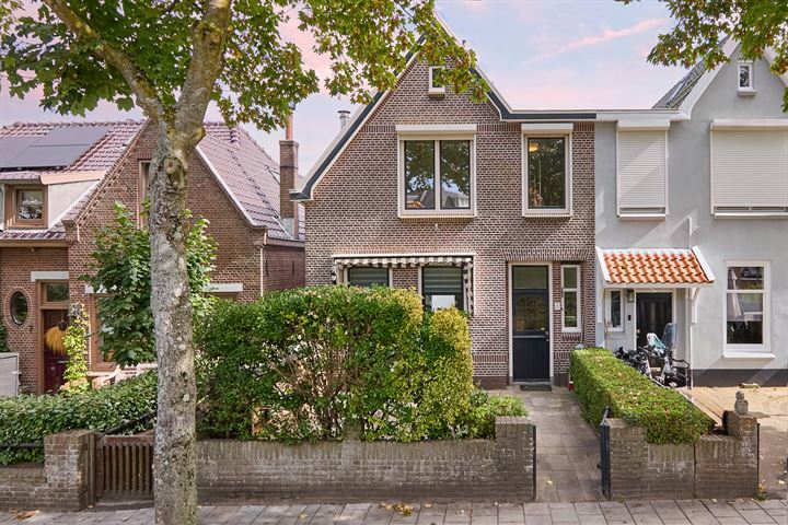 Mr. C. Fockstraat 5 in Katwijk foto