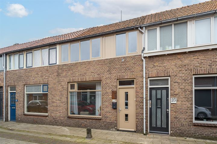 Mr. de Fremerystraat 25 in 's-Gravenzande foto
