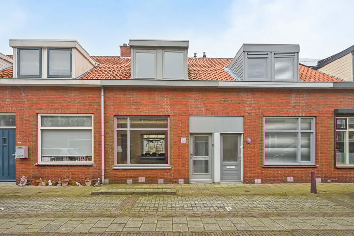 Mr. de Fremerystraat 26 in 's-Gravenzande foto