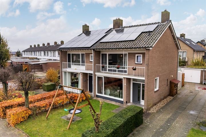 Mr. G. Vixseboxsestraat 37 in Holten foto