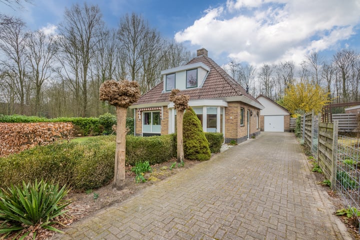 Mr. Harm Smeengeweg 40 in Witteveen foto