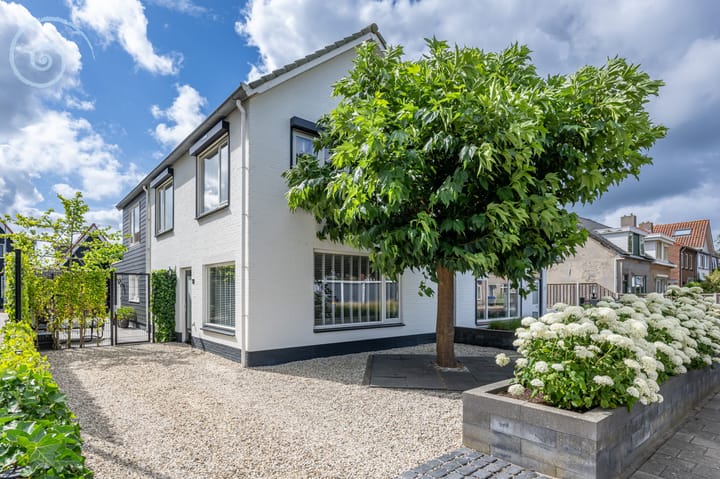 Mr Iman Caustraat 31 in Stellendam foto
