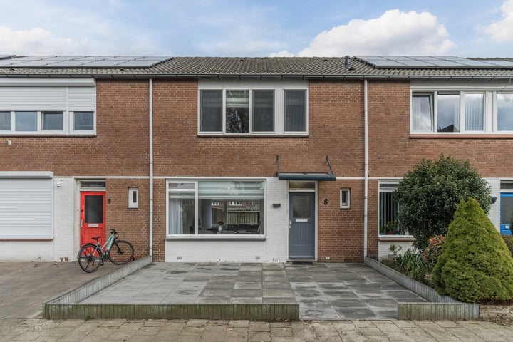 Mr. P.J. Troelstrastraat 8 in Veghel foto