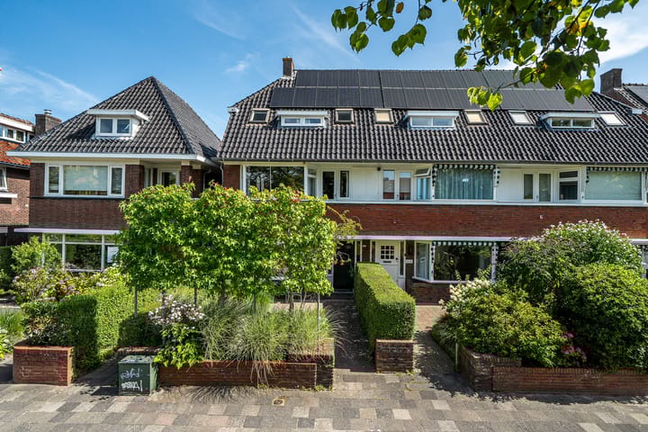 Mr. P.J. Troelstraweg 120 in Leeuwarden