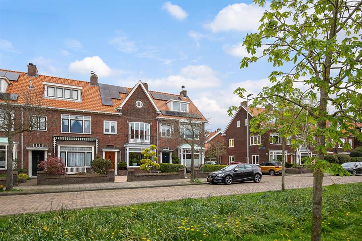 Muiderslotweg 129 in Haarlem foto