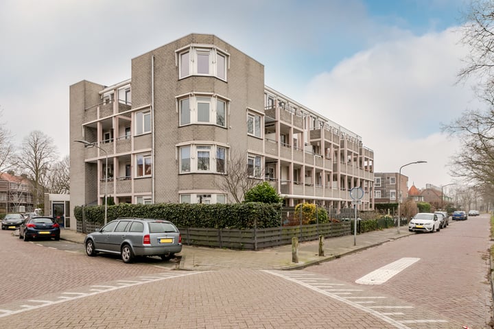 Muiderslotweg 258 in Haarlem foto