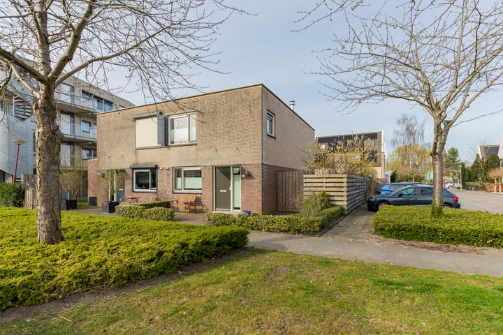 Multatulipad 67 in Oud-Beijerland foto