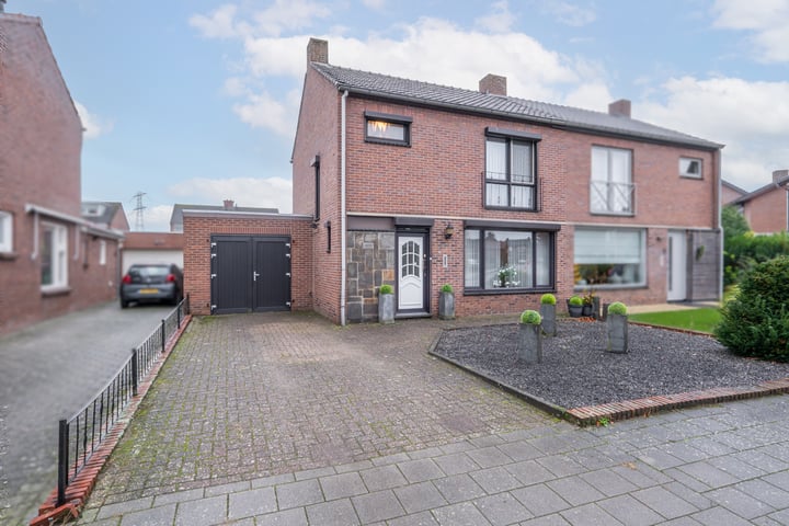 Muncadostraat 8 in Stevensweert foto