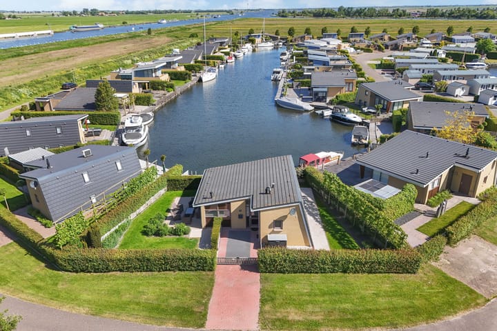 Mutserd 76 in Lemmer foto