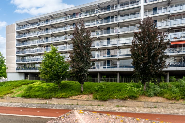 Muzenlaan 118 in Heerlen foto