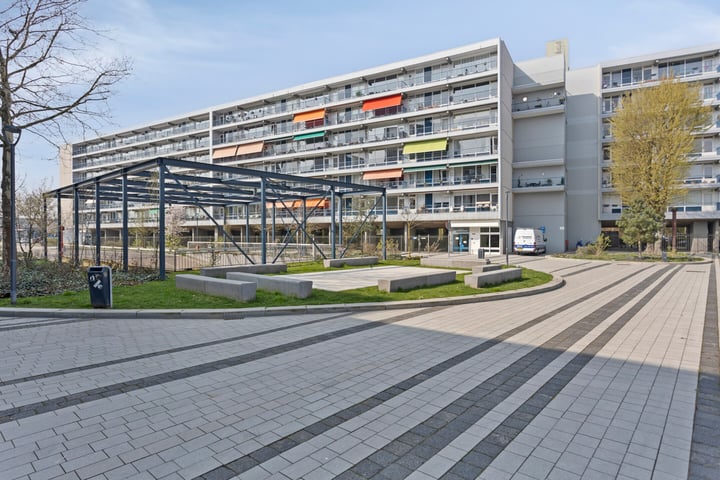 Muzenlaan 140 in Heerlen foto
