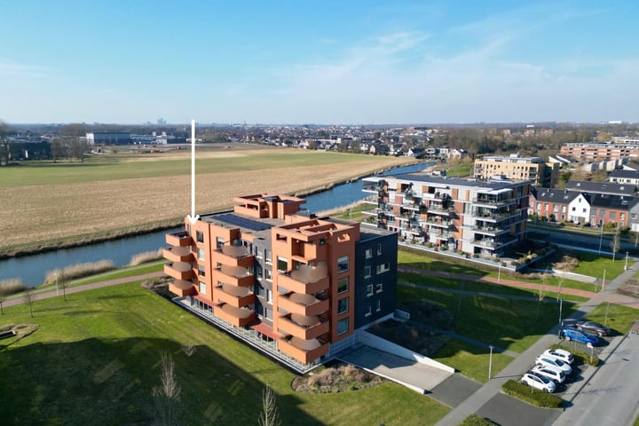 Muzieklaan 28 in Oud-Beijerland foto