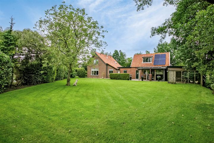 Naaldenkoperweg 1 in Nijkerkerveen foto