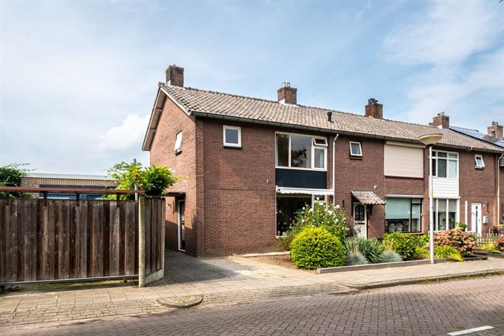 Nachtegaalstraat 1 in Goor foto