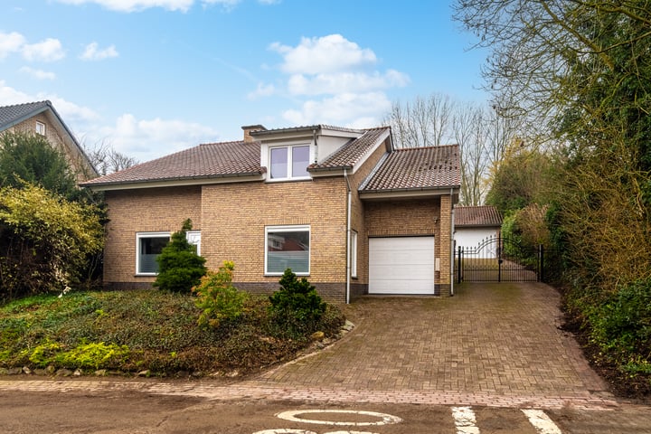 Nagelbeek 83 in Schinnen foto