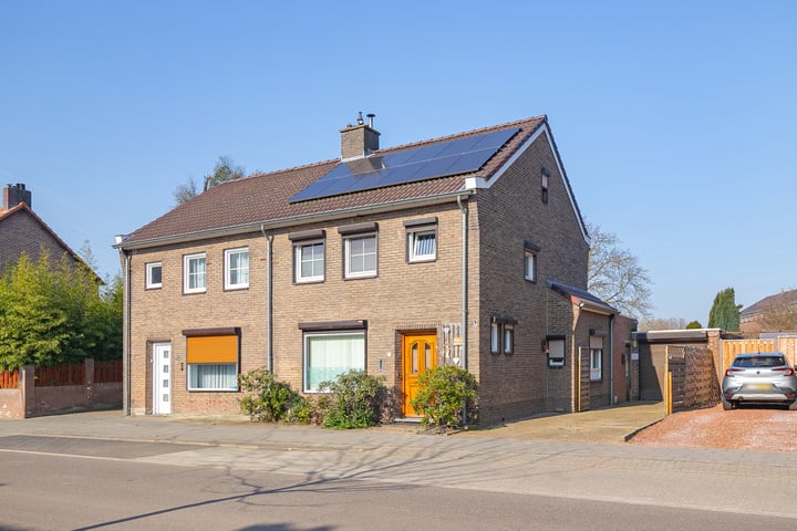 Napoleonbaan Noord 37 in Geleen foto