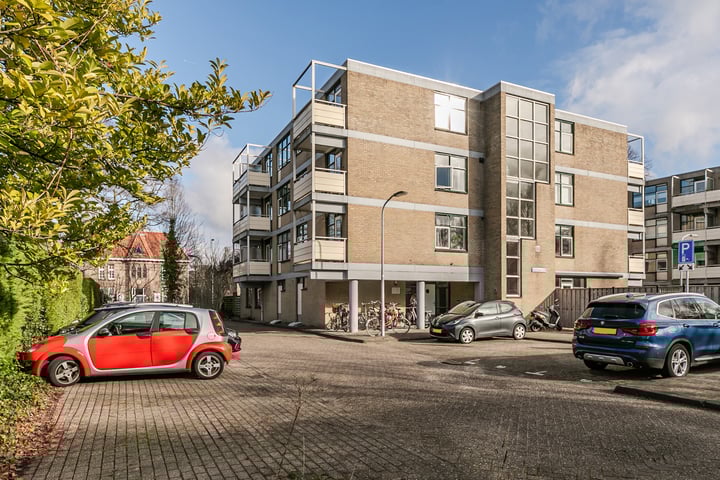 Narcisplantsoen 31 in Haarlem foto