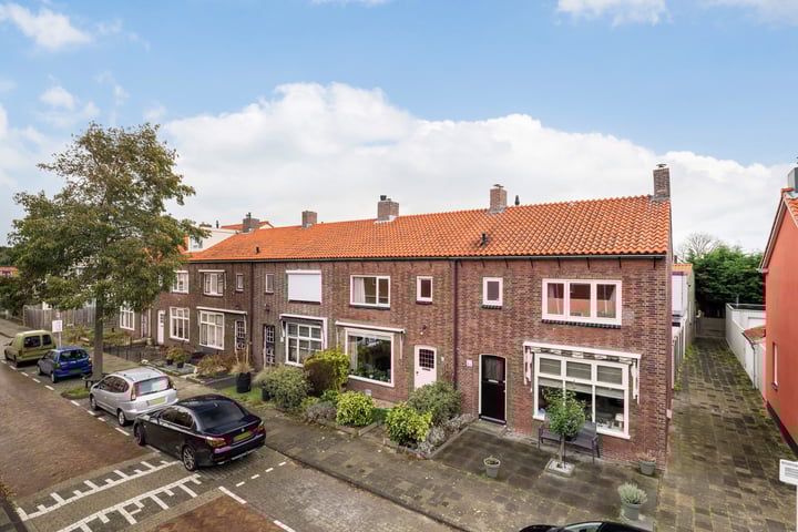 Narcissenstraat 9 in Rijnsburg foto