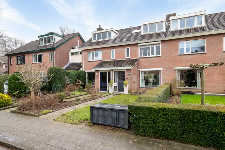 Narcisstraat 10 in Oldebroek foto