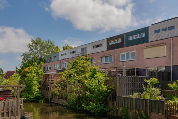 Narwalstraat 11 in Amsterdam foto