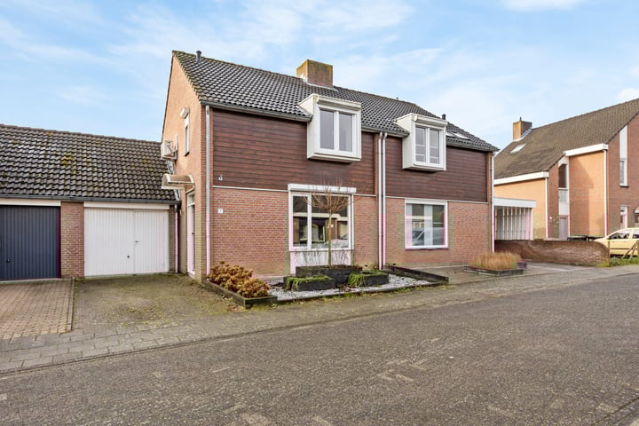Nassauhof 7 in Echt foto