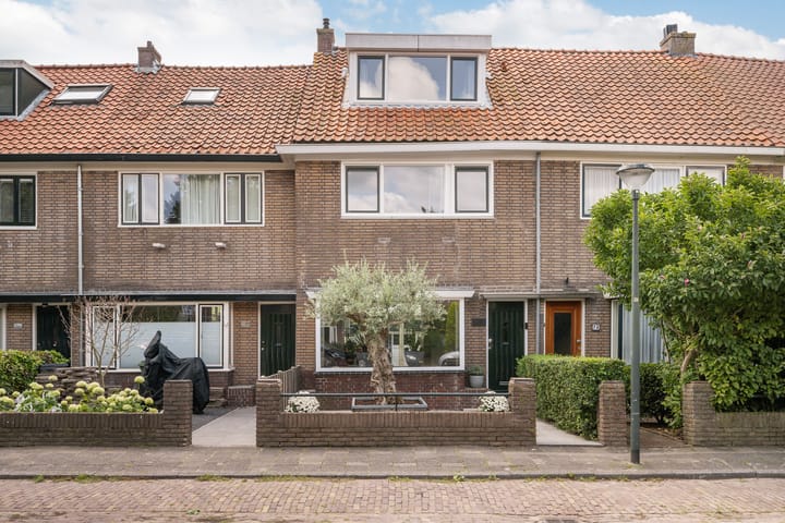 Nassaulaan 68 in Vlaardingen foto